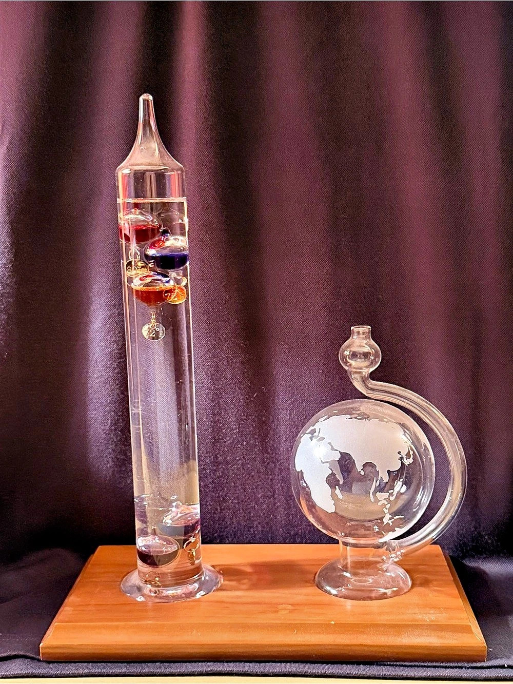 Glass Globe & Galileo Thermometer Set